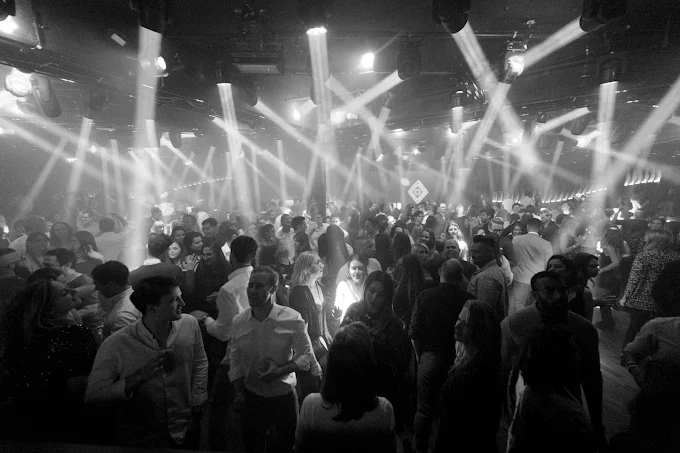 O – der Klub – Bild 2
